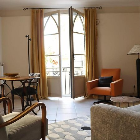 Uzes Centre Quartiers Des Arts Charme De L'Ancien Apartment Luaran gambar