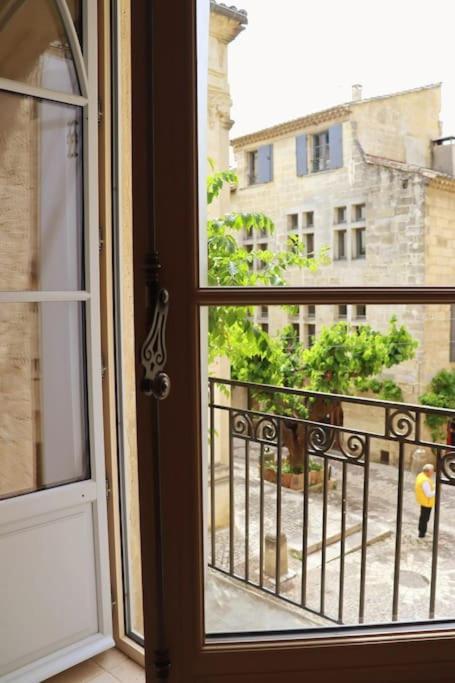 Uzes Centre Quartiers Des Arts Charme De L'Ancien Apartment Luaran gambar