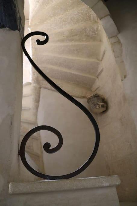Uzes Centre Quartiers Des Arts Charme De L'Ancien Apartment Luaran gambar