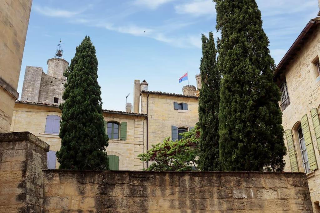 Uzes Centre Quartiers Des Arts Charme De L'Ancien Apartment Luaran gambar