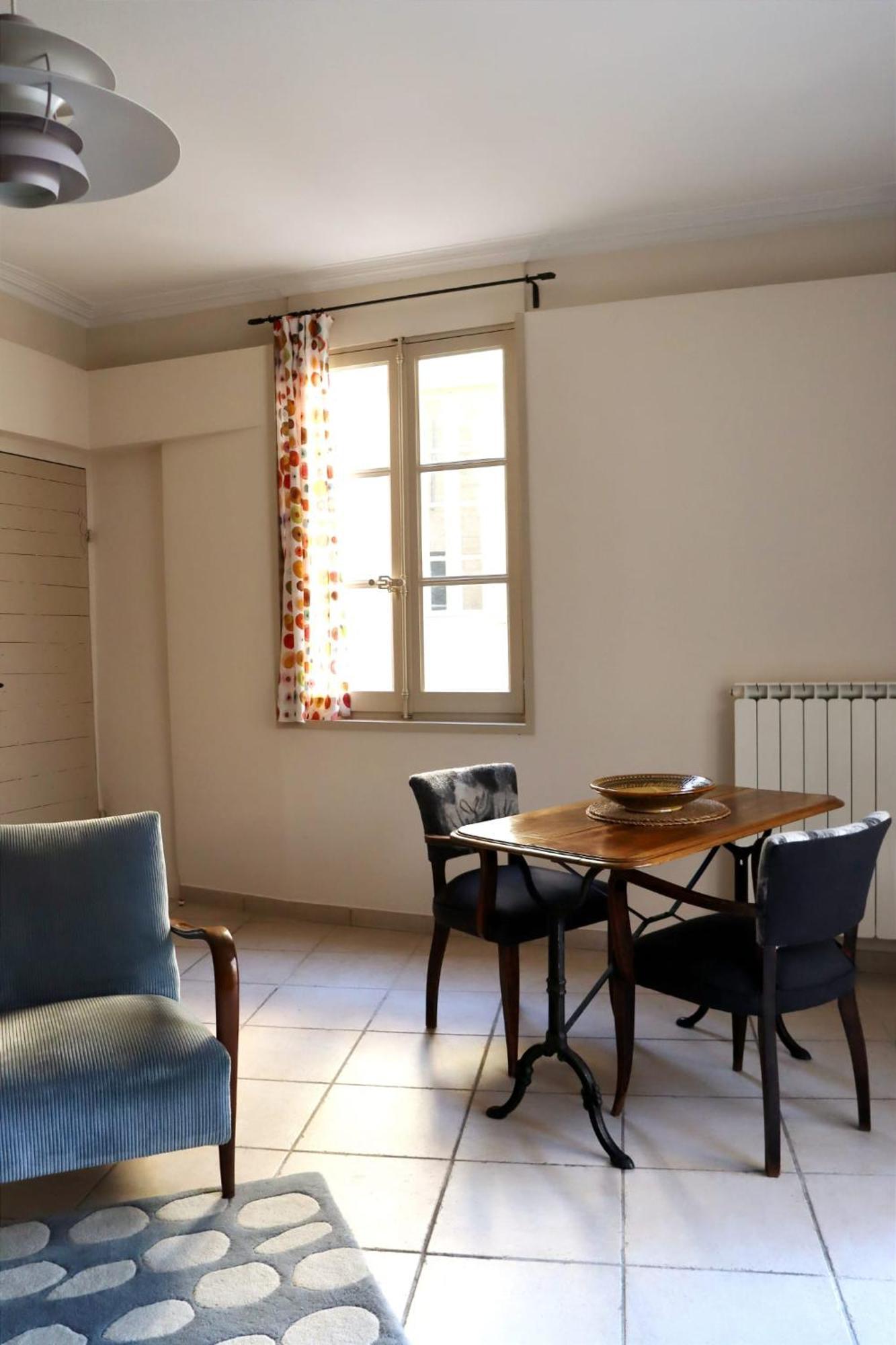 Uzes Centre Quartiers Des Arts Charme De L'Ancien Apartment Luaran gambar