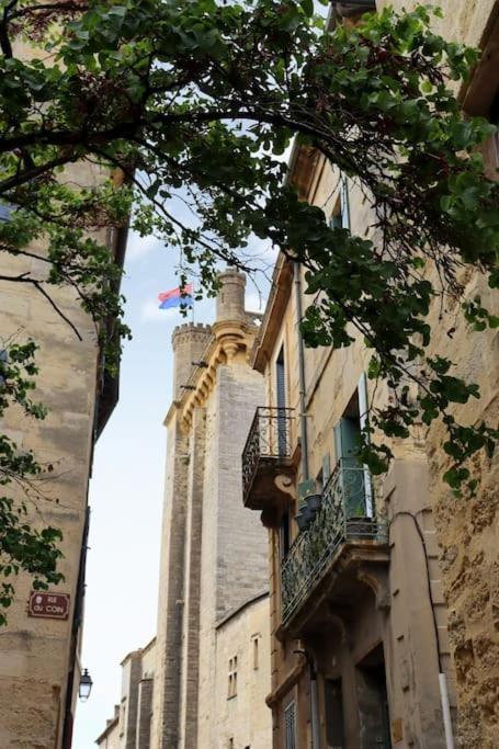 Uzes Centre Quartiers Des Arts Charme De L'Ancien Apartment Luaran gambar