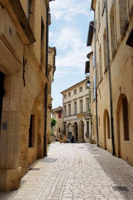Uzes Centre Quartiers Des Arts Charme De L'Ancien Apartment Luaran gambar